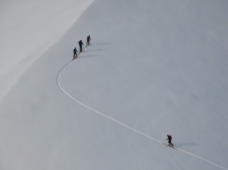 Vier Personen bei Skitour in Zell am See-Kaprun