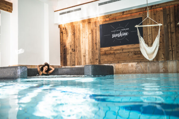 hotel-kaprun-dasfalkenstein-falkenstein-zellamsee-kaprun-bar-wellness-wellnesshotel-spa-pool-hallenbad-sauna-spa-massage-schwimmbad-157