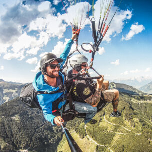 Falken Air Tandem Paragliding im Falken Aktivprogramm
